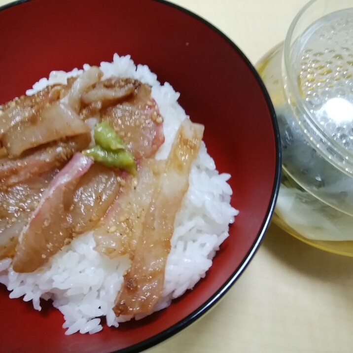 【鯛と胡麻たれ】鯛茶漬け